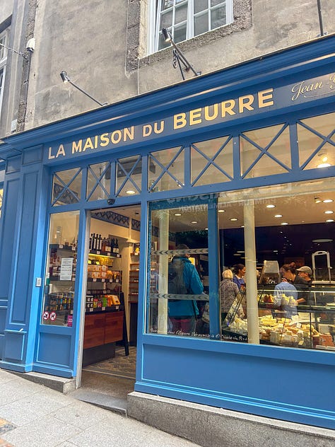 Foods, cheeses, wines, apéritifs while traveling in Brittany, France