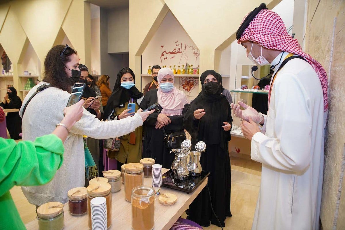 Saudi pavilion launches Coffee Week at Dubai's Expo 2020 | Arab News