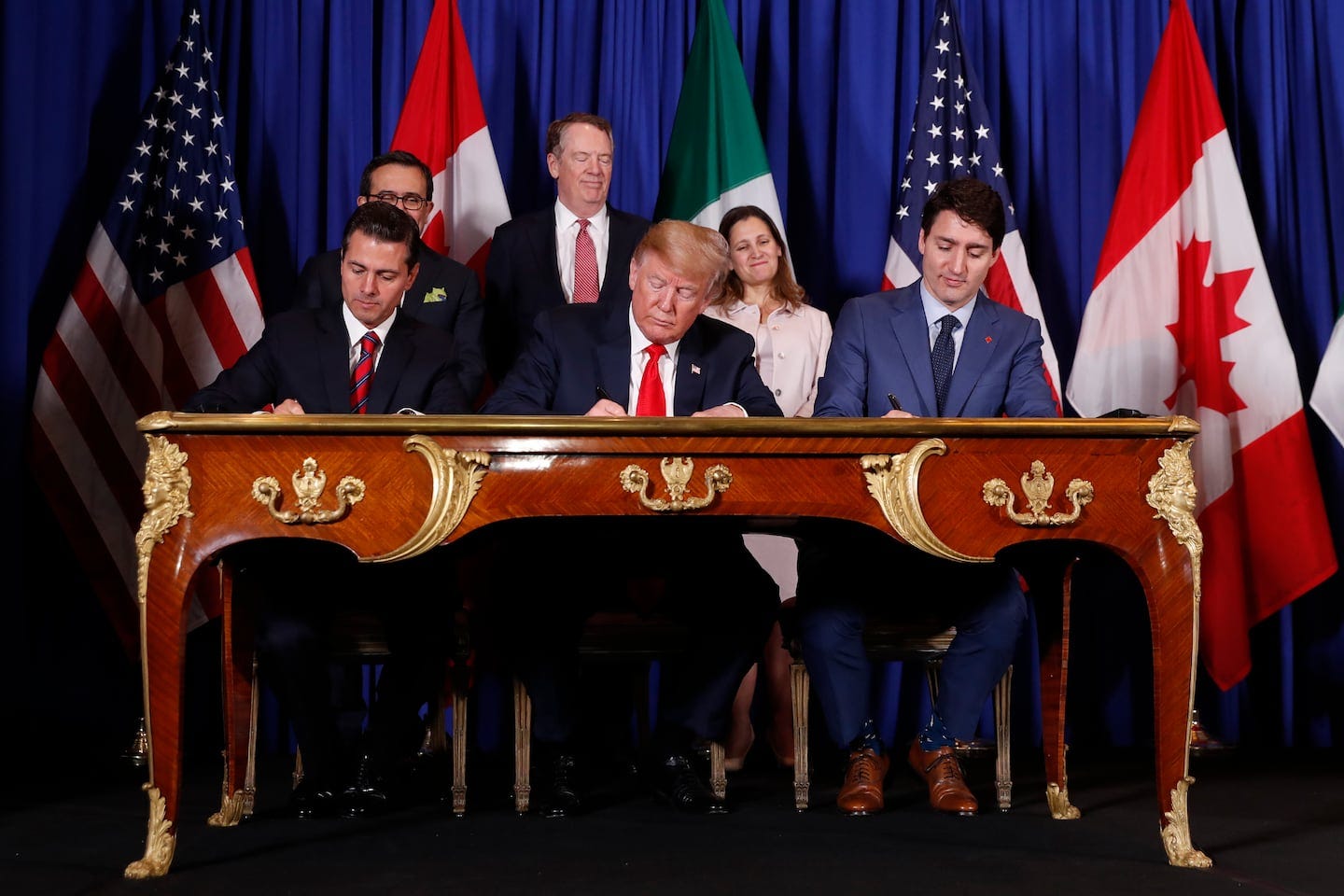 Trump joins Canada, Mexico leaders to sign new trade pact - The Boston Globe Trump joins Canada, Mexico leaders to sign new trade pact - The Boston Globe