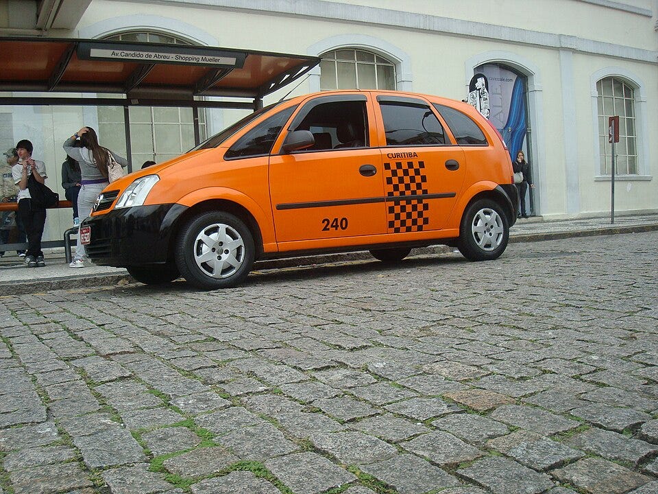 Ficheiro:Taxi do Curitiba.jpg