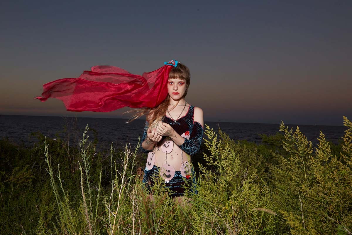 “Un acantilado es simple, una catarata es simple, una nube es simple; una sonrisa es simple, un perrito moviendo la cola es simple, el sol entrando por la ventana es simple”, opina La Piba Berreta