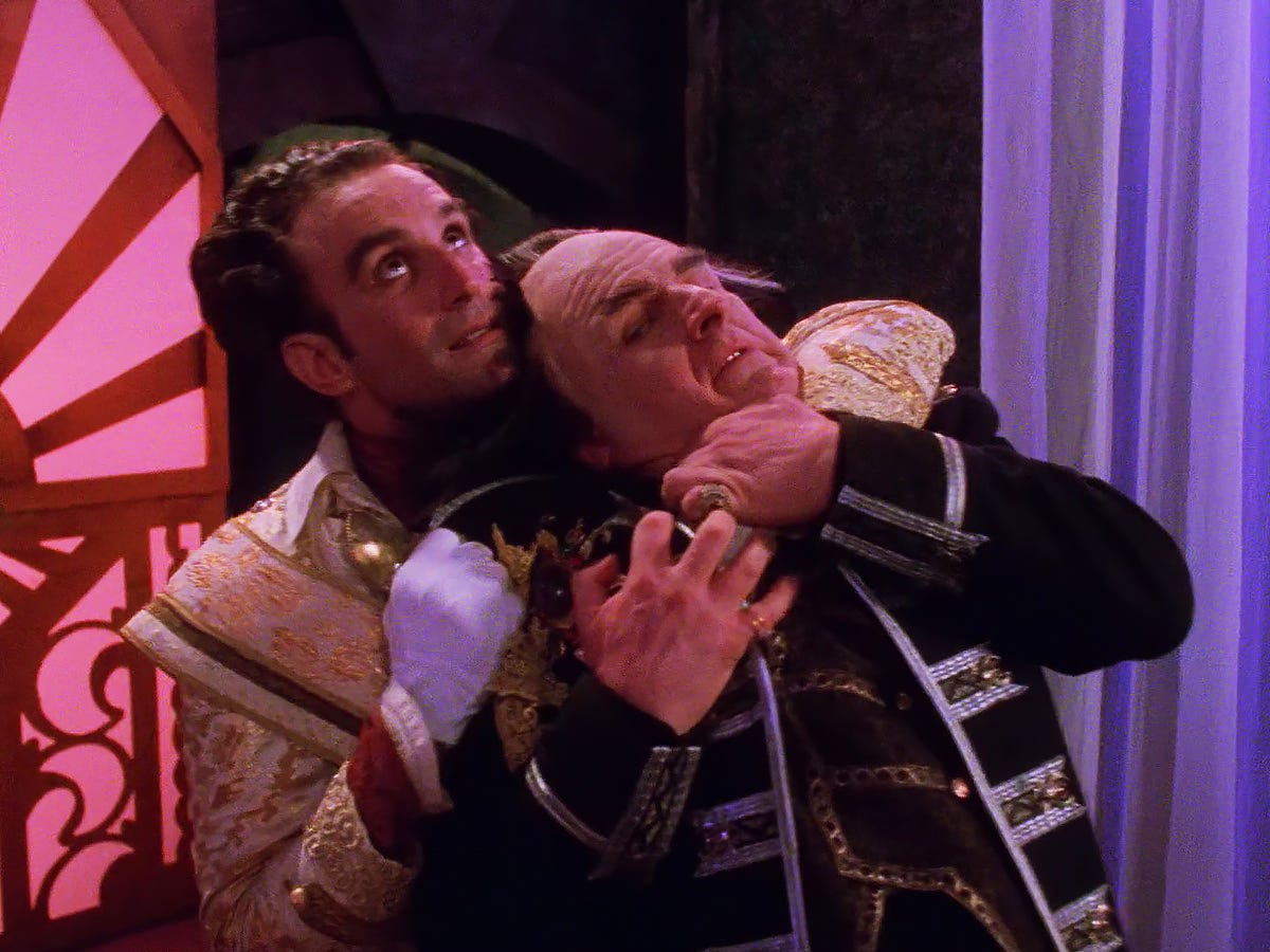 Babylon 5" The Long Night (TV Episode 1997) - IMDb