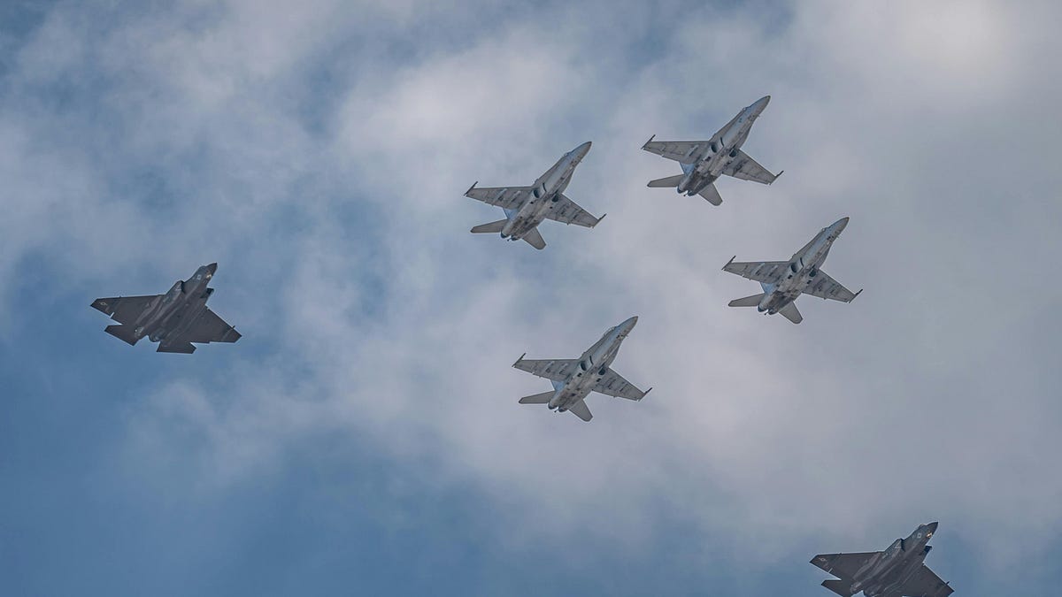 What Fighter Pilots Can Teach Us About Stopping Burnout