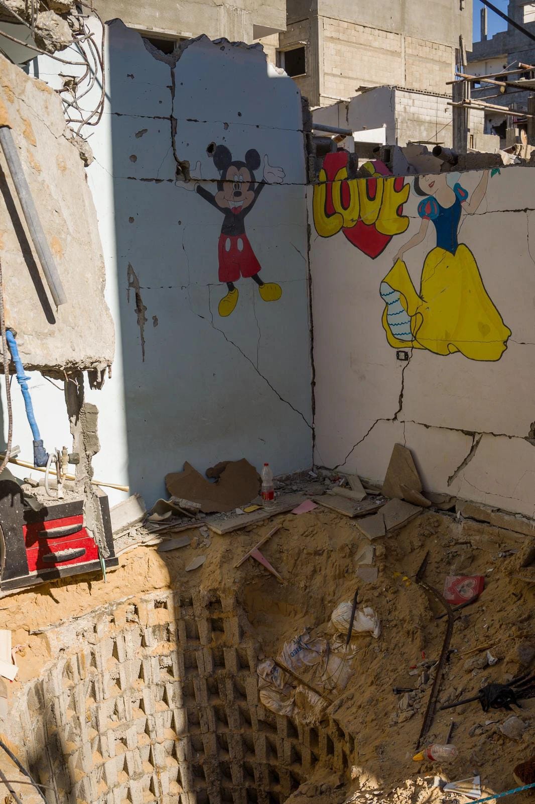 The shaft leading to the tunnel in which the bodies of 6 Israeli hostages were recovered from was located next to a child’s play area. Source: IDF