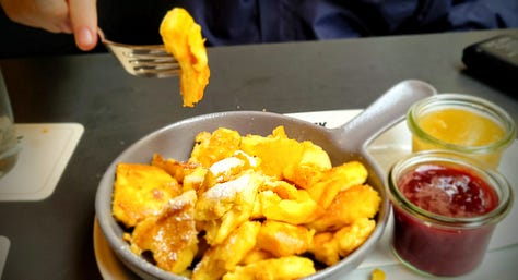 Five different photos of food and drink popular in Vienna.