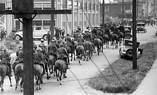 Policemen on horseback on way to the Battle of Ballantyne Pier 1935