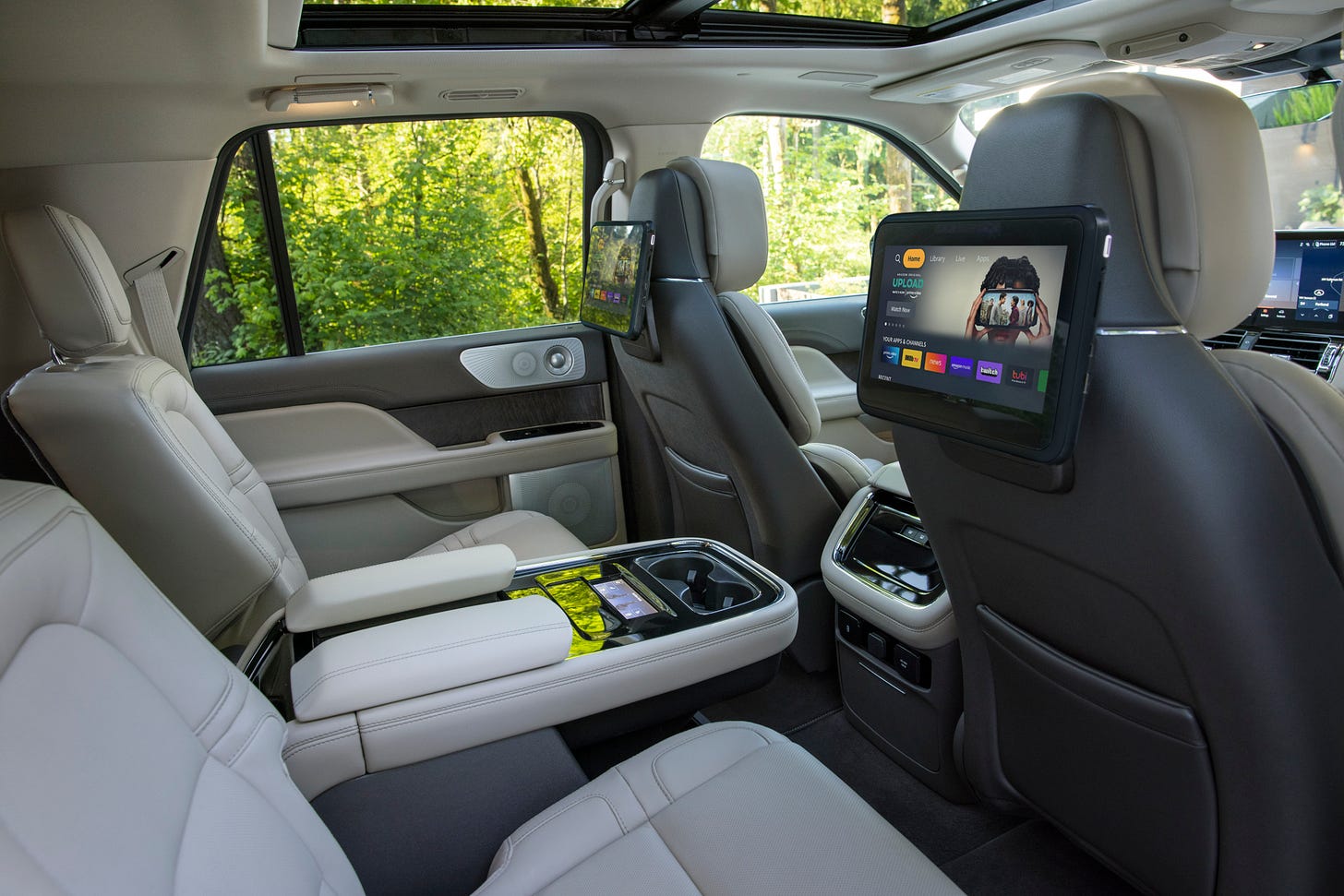 2022 Lincoln Navigator Rear Seats 2022 Lincoln Navigator Rear Seats