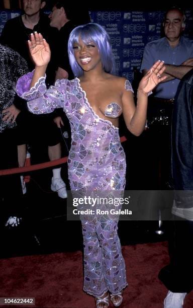 Lil Kim during The 1999 MTV Video Music Awards at Metropolitan Opera...  News Photo - Getty Images