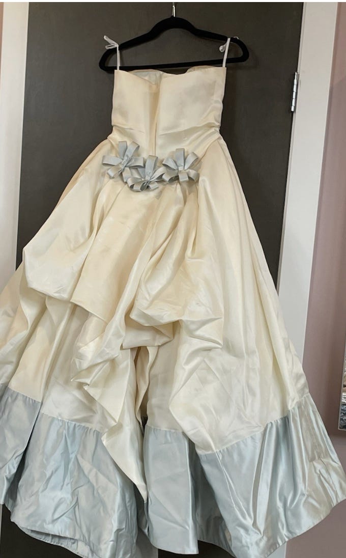 famous 90s couples fancy dress Vera Wang Bride Lilie