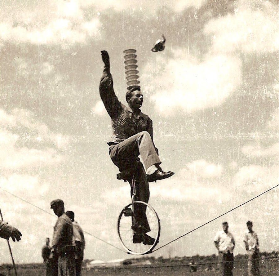 Hernandez Commemorates the Living Legends of Circus - SRQ Daily Aug 22, 2018