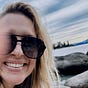 Betsy Travels + Writes's avatar