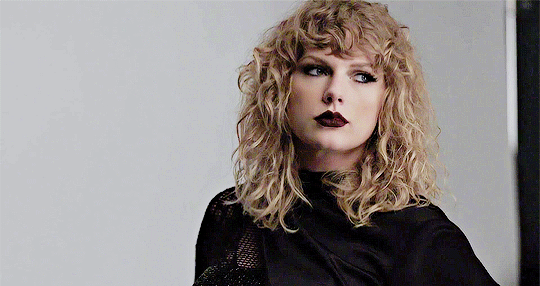 Taylor Swift Gifs