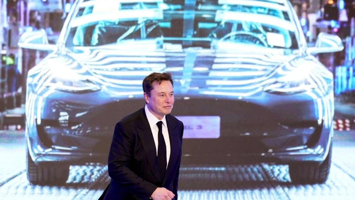 Musk fala em cortar 10% dos empregos da Tesla