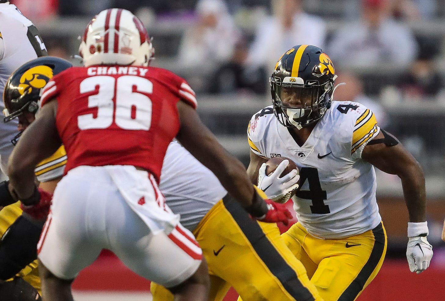 Wisconsin football; Badgers inside linebacker Jake Chaney