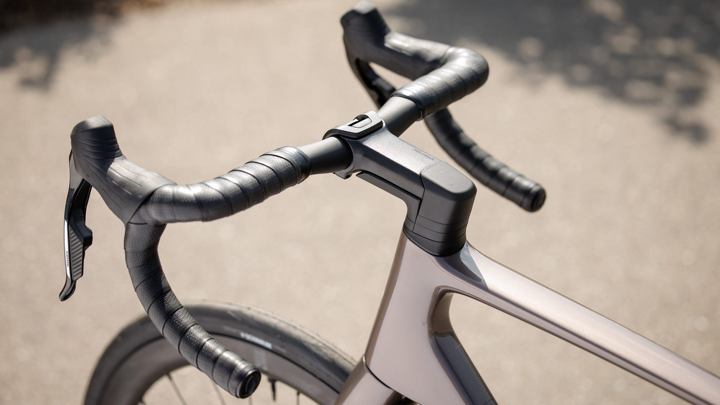 2025 Scott Addict cockpit