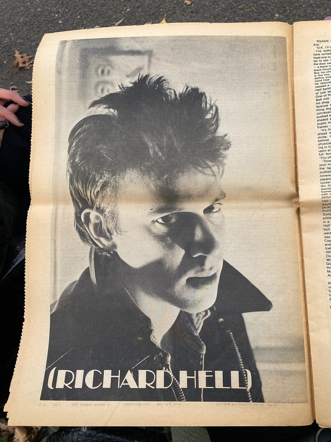 Hands on with a 1976 copy of New York Rocker with Patti Smith on