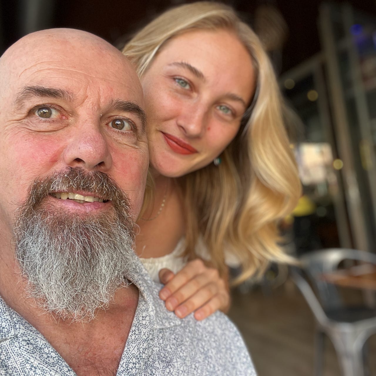 Artwork for vanop afstand bekeken