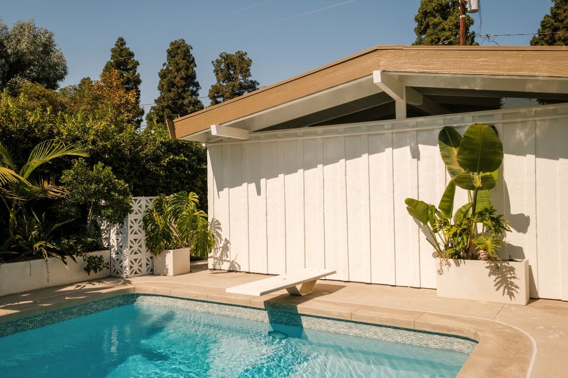 carousel photo #35 (HD)