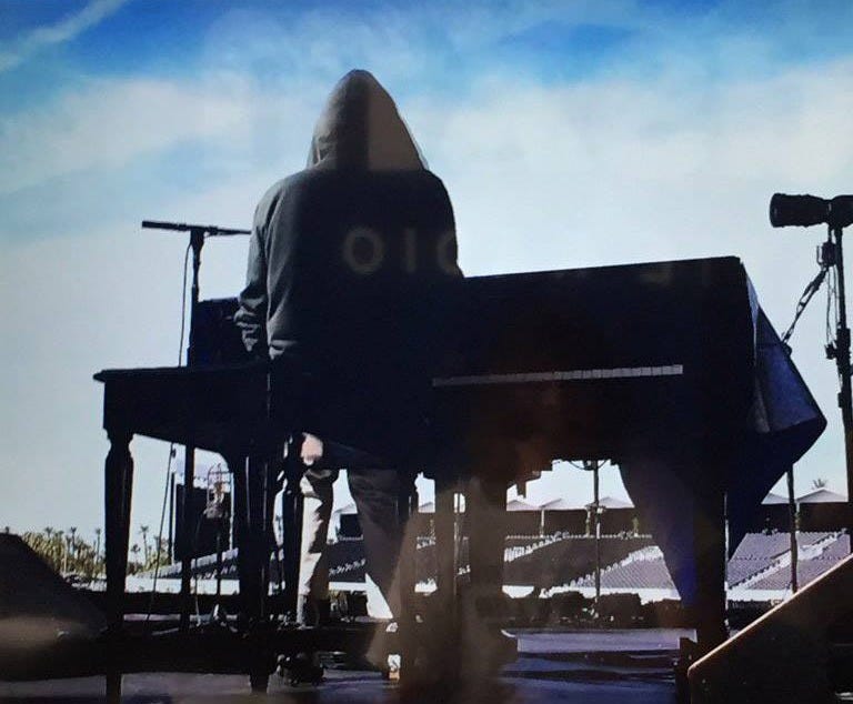 No photo description available.