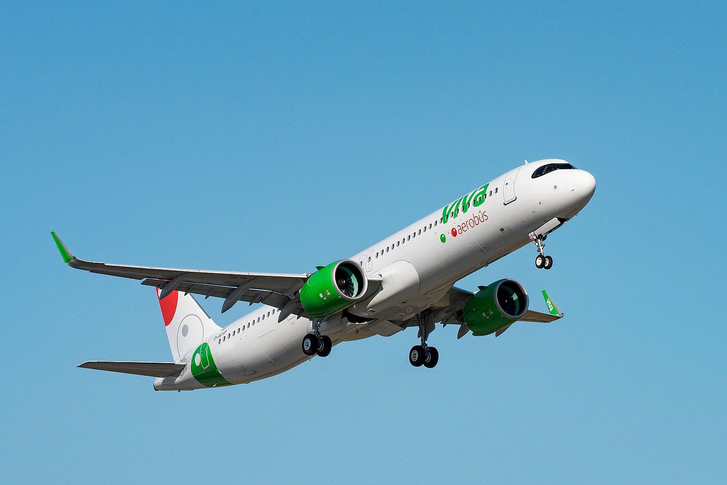 Viva Aerobus Airbus A320neo