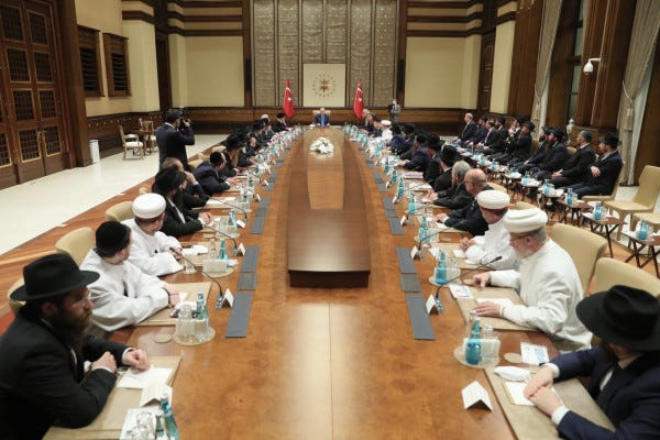 C9453CF0-C67B-411D-854E-EE6F39BA690C_1_201_a