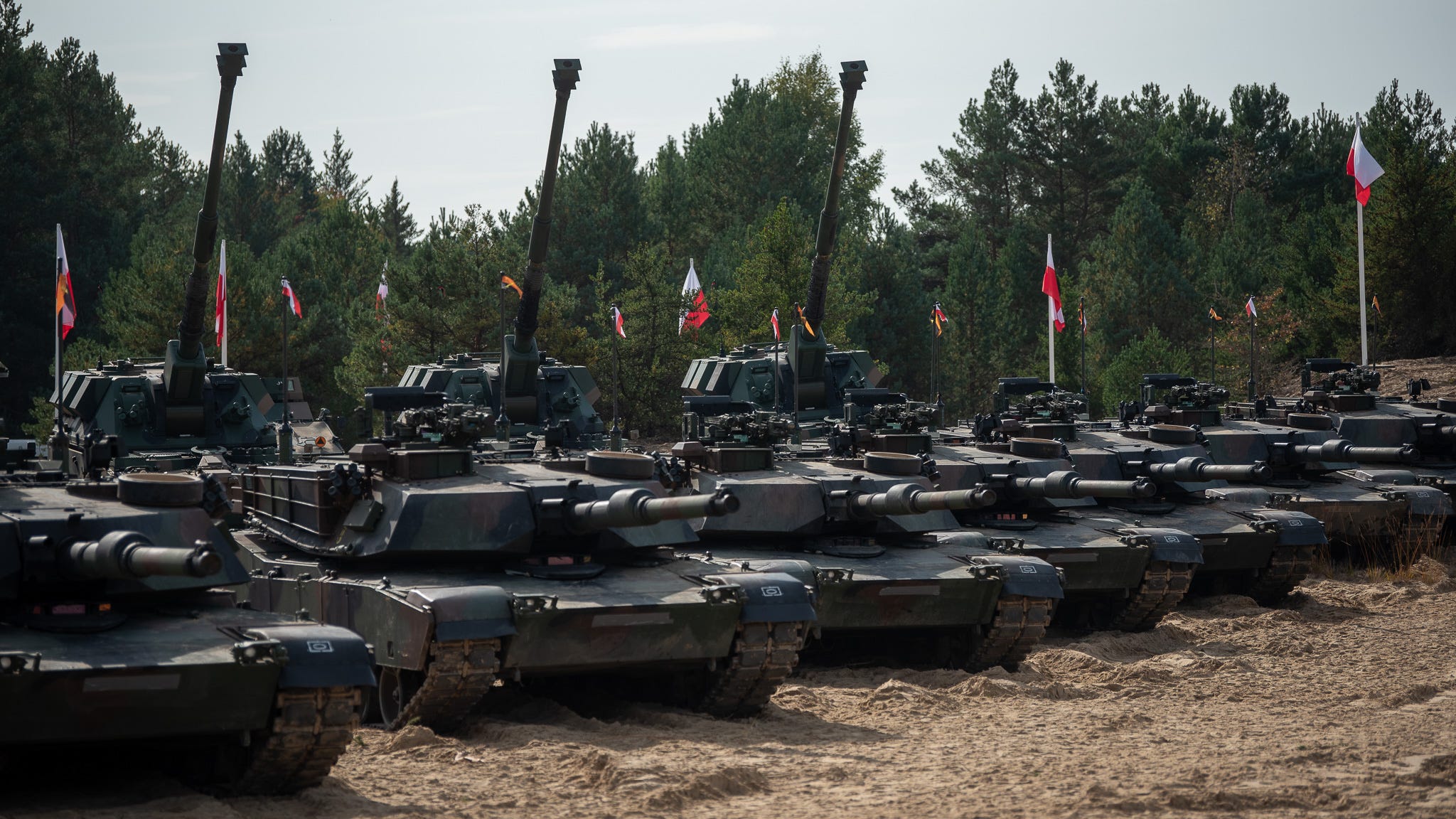 European Rearmorment Warsaw, the Pivot of Europe: Polish Rearmament and the New Strategic ...