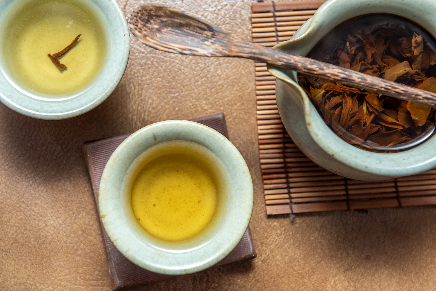 ID: Brewed Oriental Beauty oolong tea