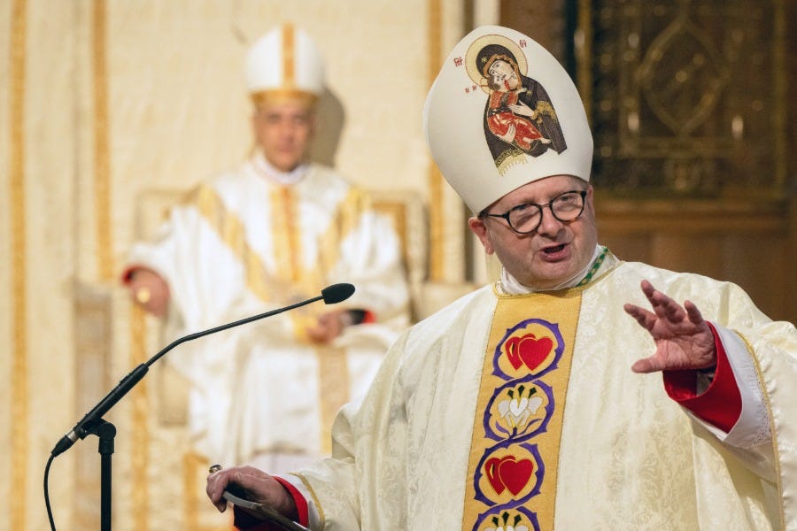 Bishop: No Vatican order on concelebration at ordinariate Masses