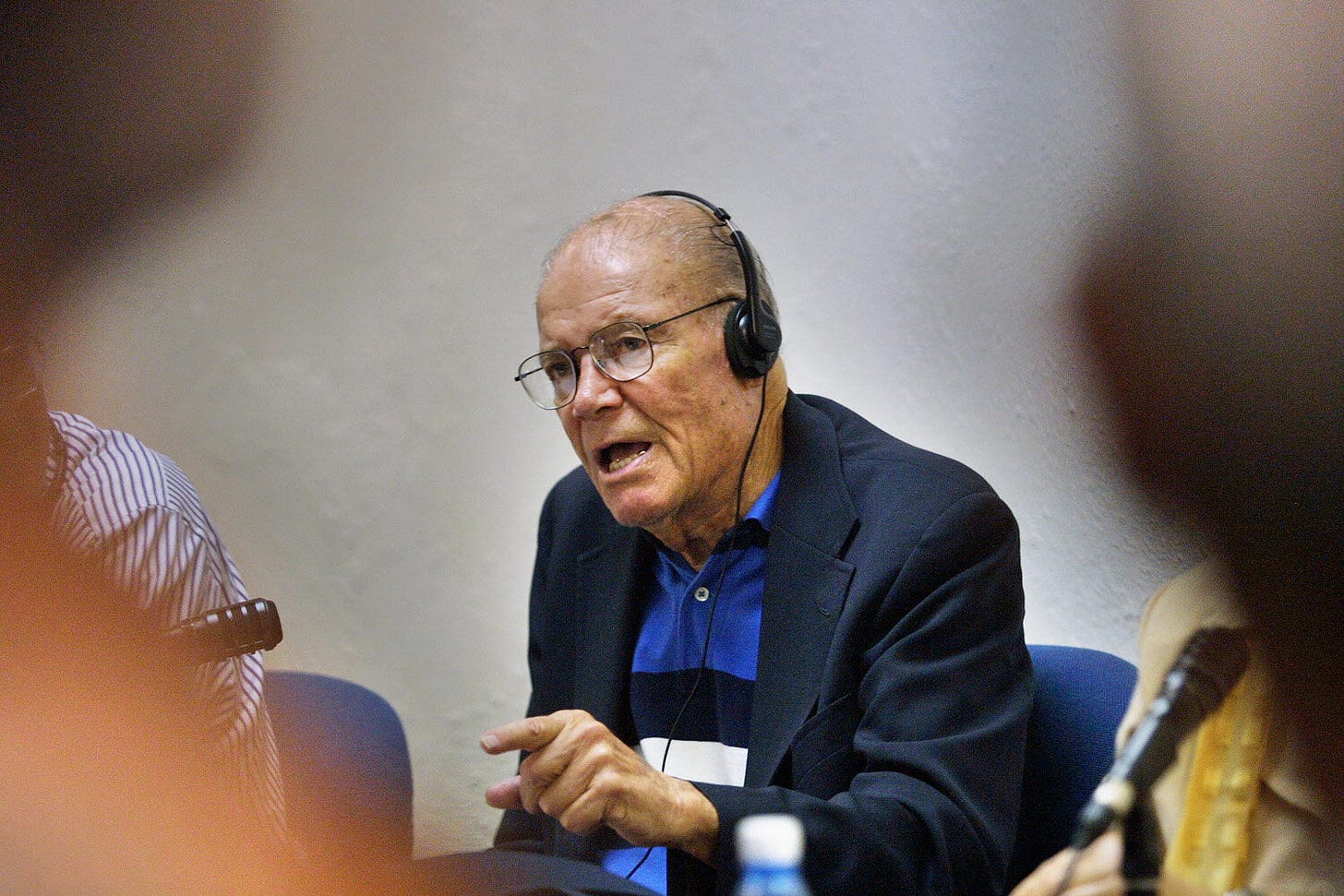  Former US Defense Secretary Robert McNamara serving under President Kennedy during the 1962 October missile cisis, speaks during the opening ceremony of a conference on occasion of the 40th anniversary of the Cuba-Crisis, in Havana, Cuba, on October