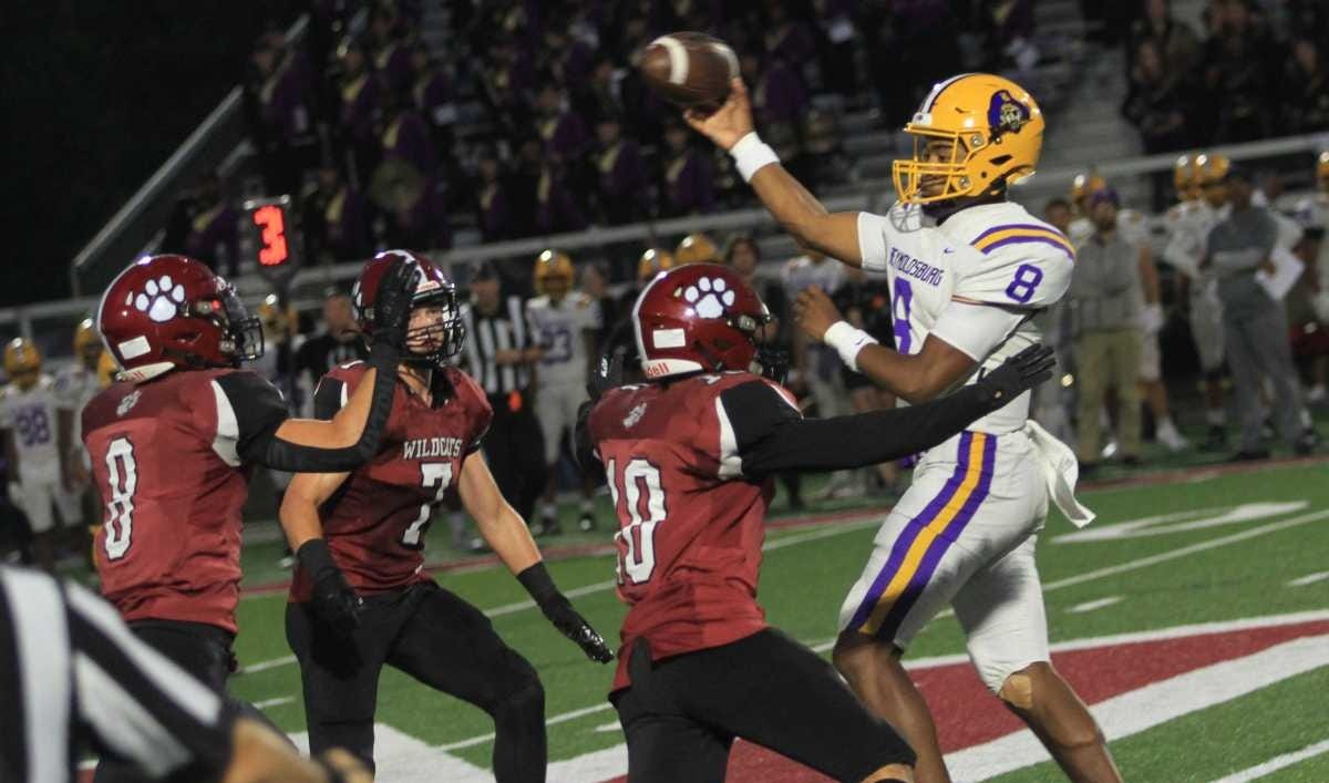 Badgers Pick up a Commitment From 2026 Quarterback Jarin Mock - Athlon  Sports