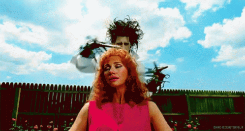 Edward Scissorhands Johnny Depp GIF - Edward Scissorhands Johnny Depp  Haircut - Discover & Share GIFs