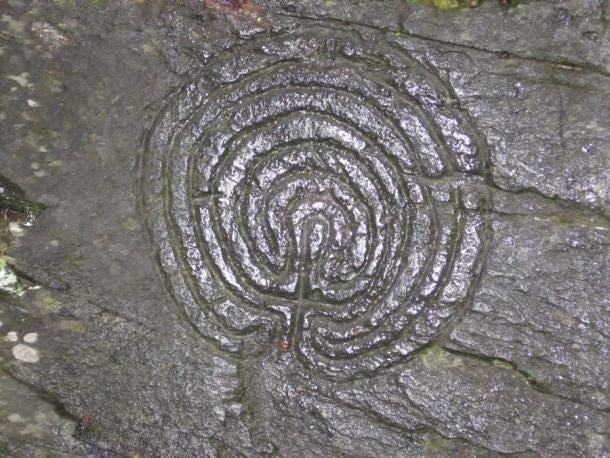 Close up of one of the Rocky Valley Labyrinths. The origins of these so-called petroglyphs are dubious. (Tuxraider reloaded / CC BY-SA 3.0)