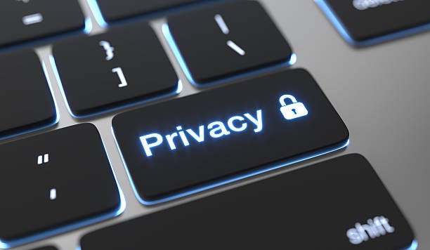 Privacy protection concept with glowing keyboard key and padlock security icon Privacy protection concept with glowing keyboard key and padlock security icon privacy stock pictures, royalty-free photos & images