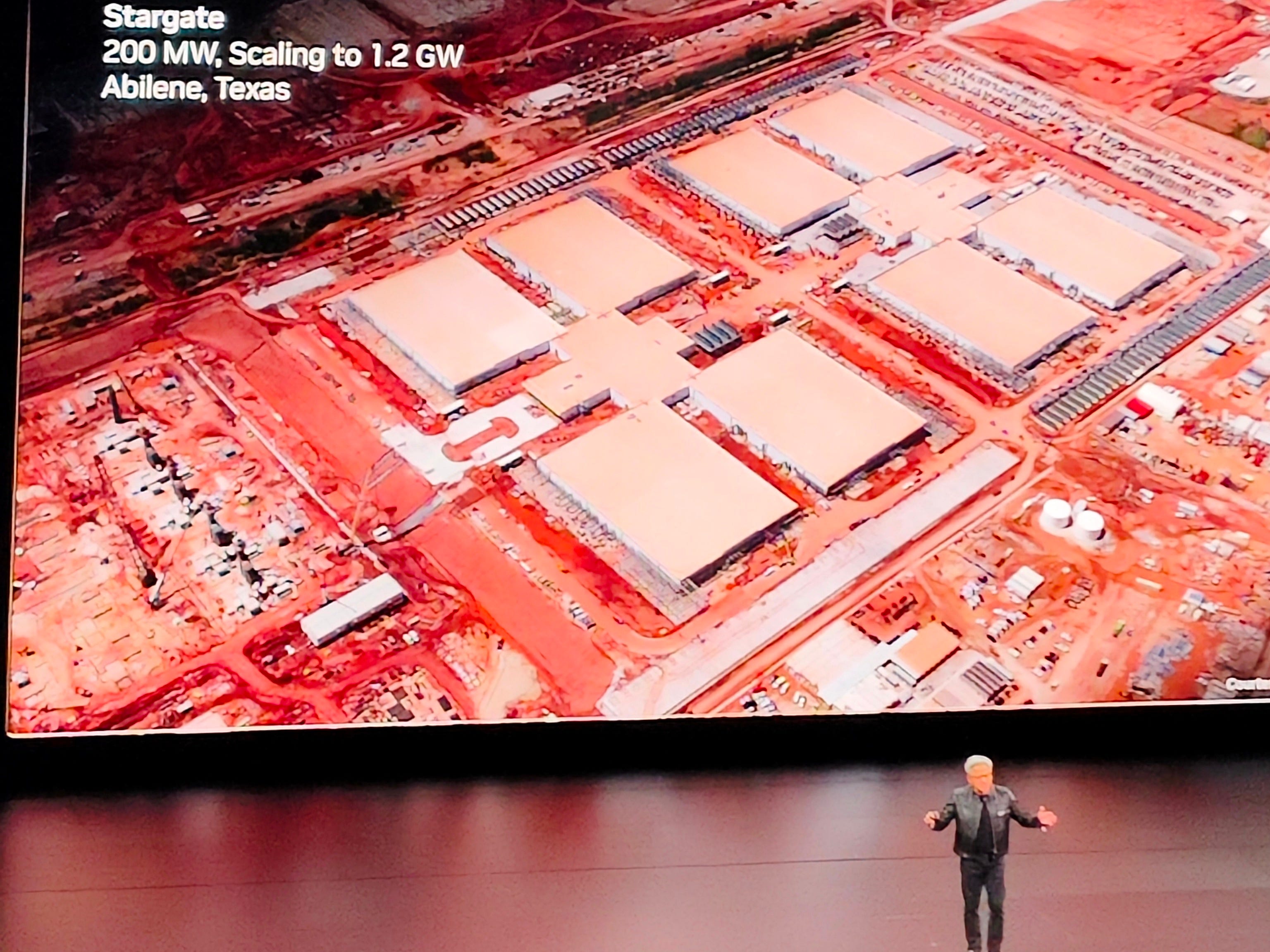 タイムセール 半額 Next NVIDIA's Unveils Huang Jensen AI 2025 Computex at Leap コンピュータ・IT