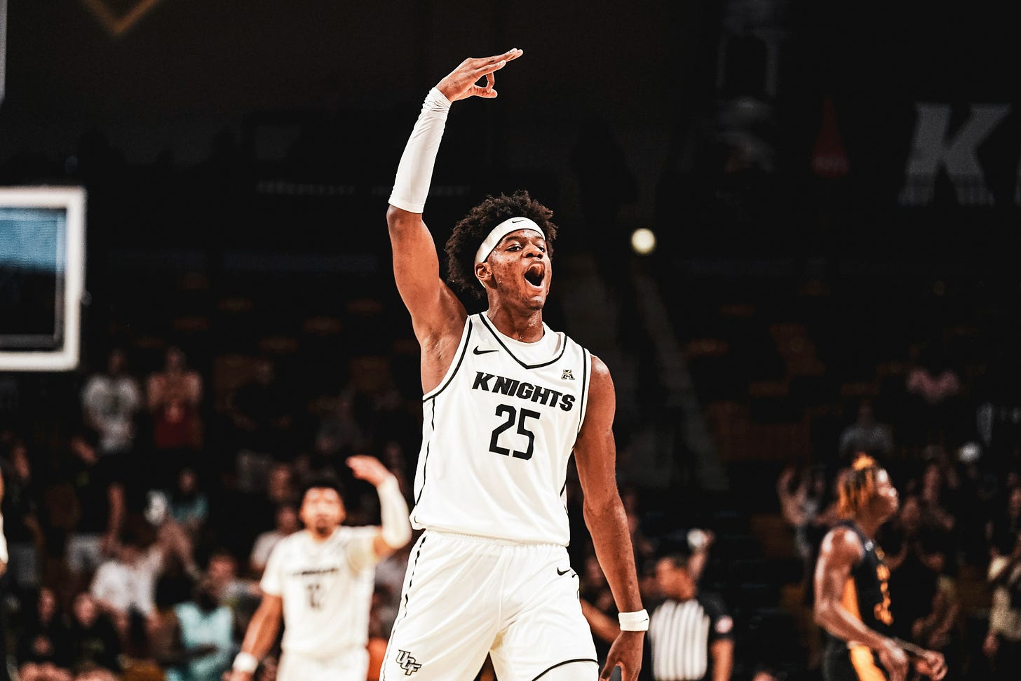 Taylor Hendricks - 2022-23 - Men's Basketball - UCF Athletics