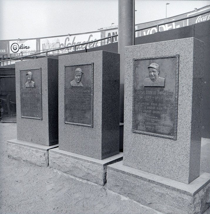 Yankee-Stadium-Monuments