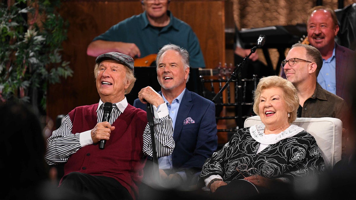 Bill & Gloria Gaither & Their Homecoming Friends--I Go To The Rock (2026)