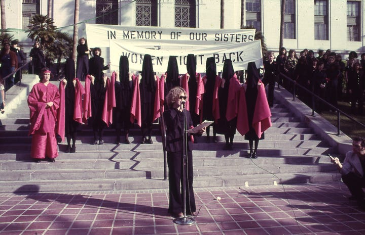 In Mourning and In Rage (1977) — SUZANNE LACY