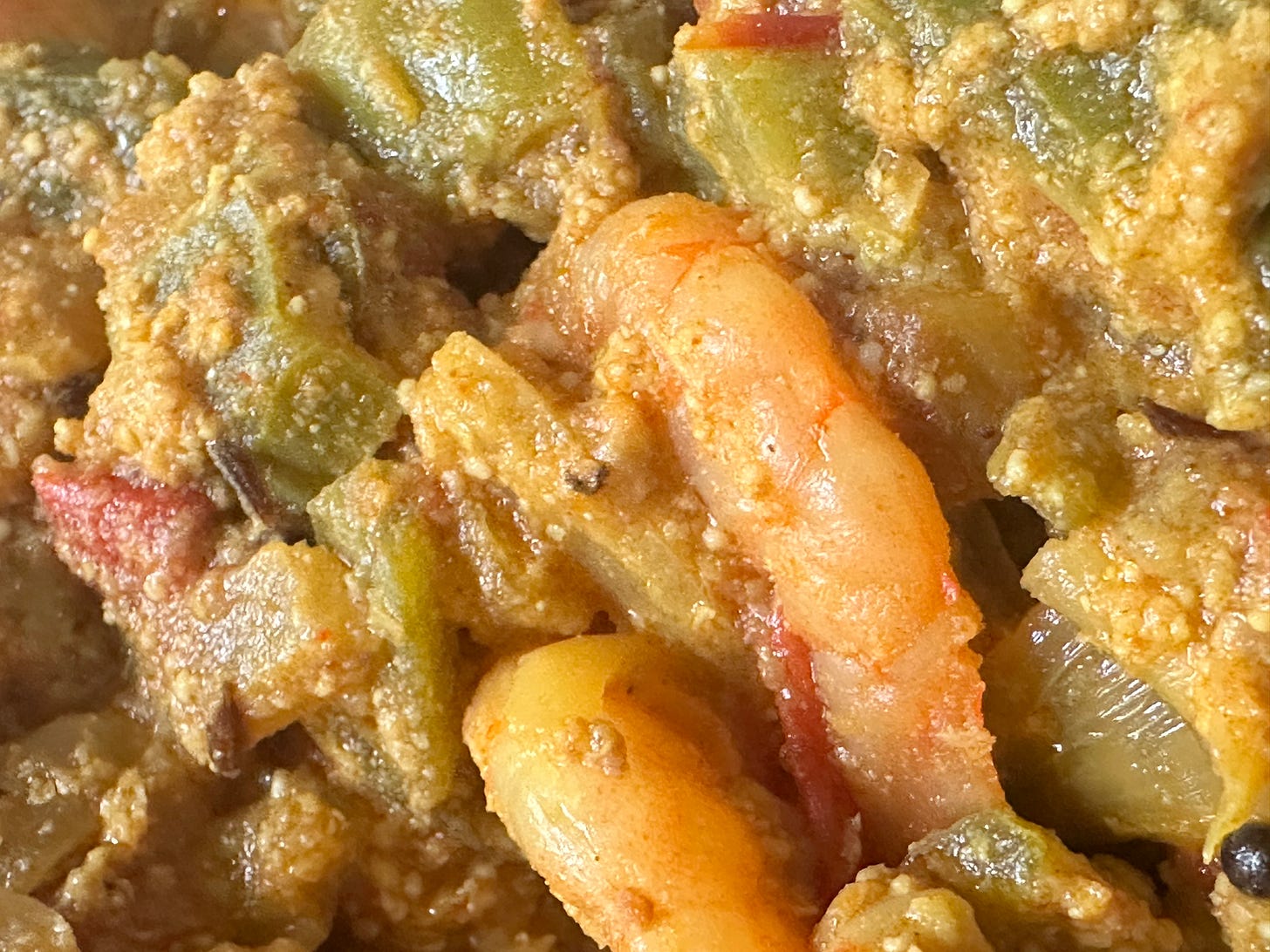vegetables and shrimp in sauce