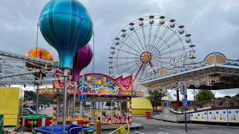Photo shows the Tivoli carnival. Photo shows the Tivoli carnival.