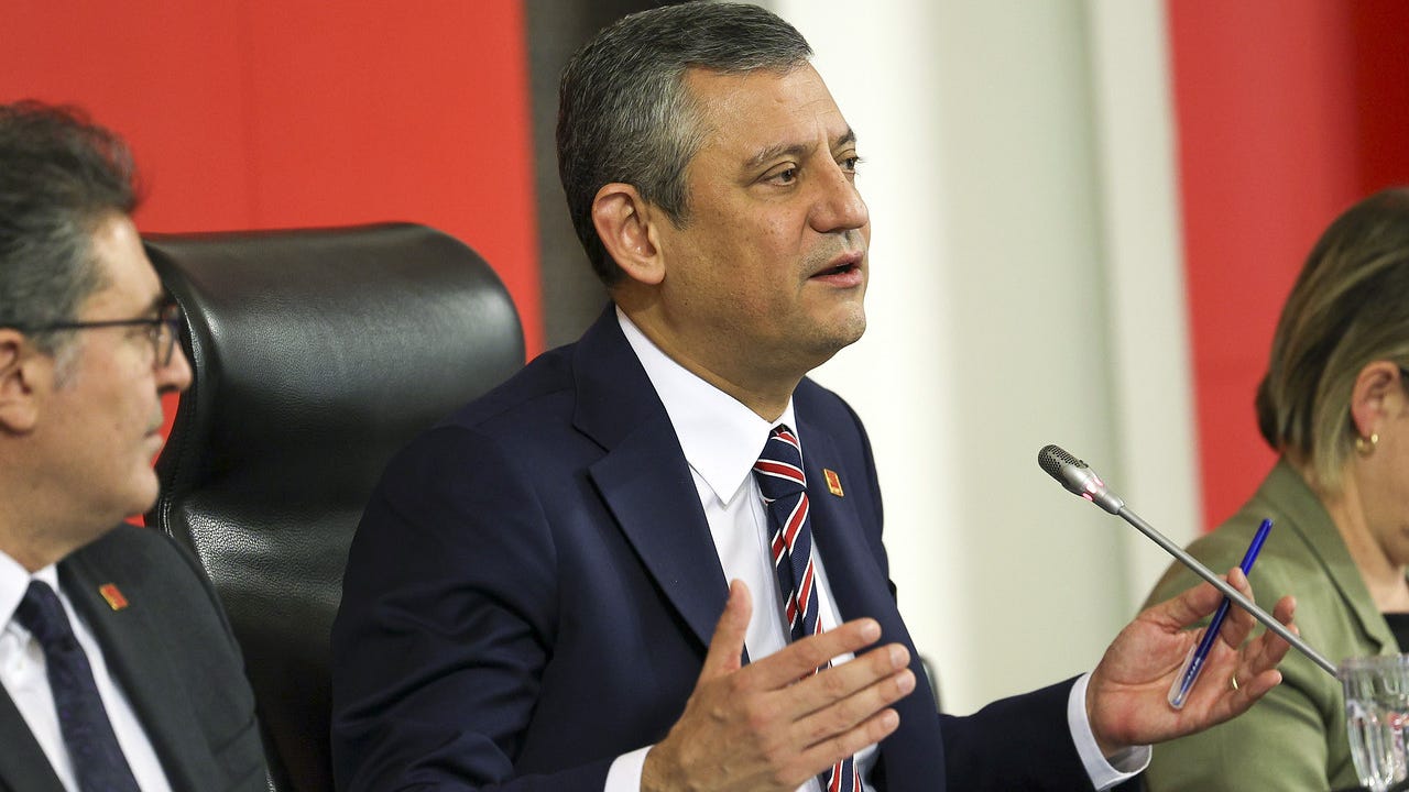 Özgür Özel seçim tarihini verdi: 'En geç Ekim 2027!' Özgür Özel seçim tarihini verdi: 'En geç Ekim 2027!'