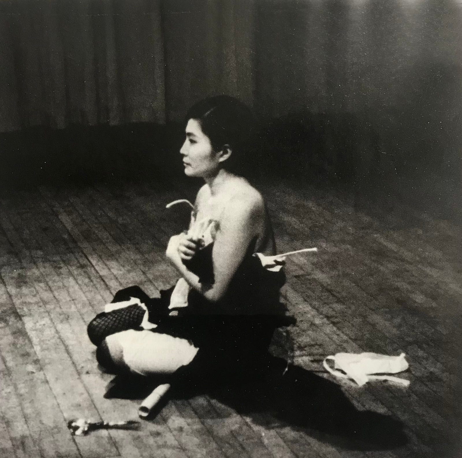 Cut Pieces: A Tribute To Yoko Ono 廃盤CD Various - Cut Pieces: Tribute to Yoko Ono / Various - Amazon.com Music