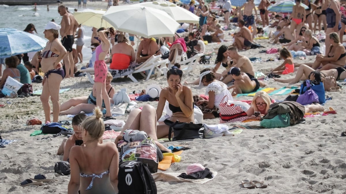 Odesa Officially Opens Six Beaches For First Time Since Russia's Full-Scale  Invasion
