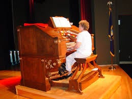 Catalyst Radio: Mighty Wurlitzer concert series welcomes home former owner  of local Pizza and Pipes | The Rapidian