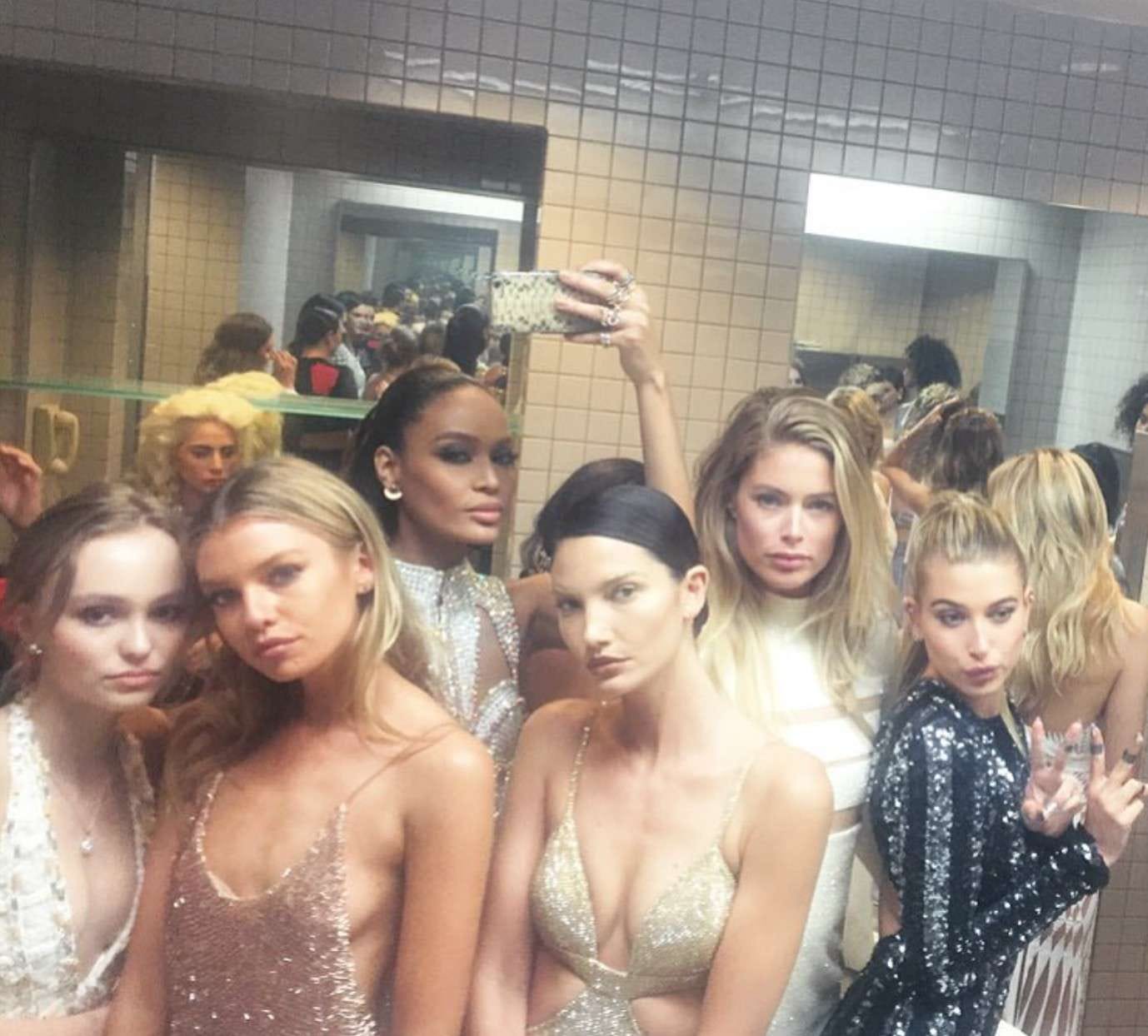 The Best Met Gala Bathroom Selfies of All Time