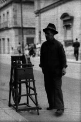 “𝙀𝙡 𝘼𝙛𝙞𝙡𝙖𝙙𝙤𝙧” : 𝙐𝙣 𝙊𝙛𝙞𝙘𝙞𝙤 𝙙𝙚 𝙡𝙖 𝘾𝙪𝙡𝙩𝙪𝙧𝙖 𝙈𝙚𝙭𝙞𝙘𝙖𝙣𝙖 𝙚𝙣 𝙋𝙚𝙡𝙞𝙜𝙧𝙤 𝙙𝙚 𝙀𝙭𝙩𝙞𝙣𝙘𝙞ó𝙣