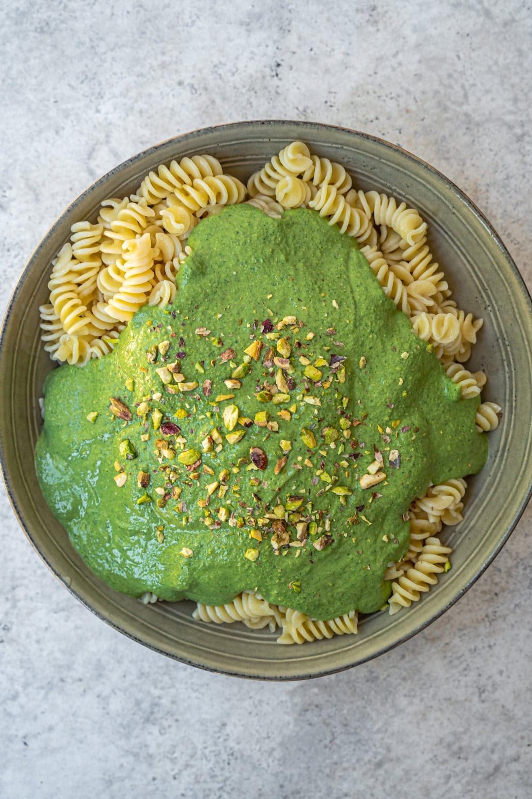Easy & Quick Creamy Spinach Pasta
