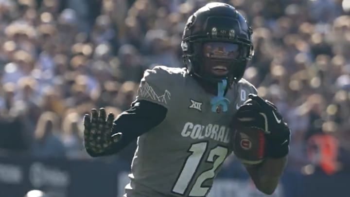 Travis Hunter hits Heisman pose with incredible interception vs. Utah