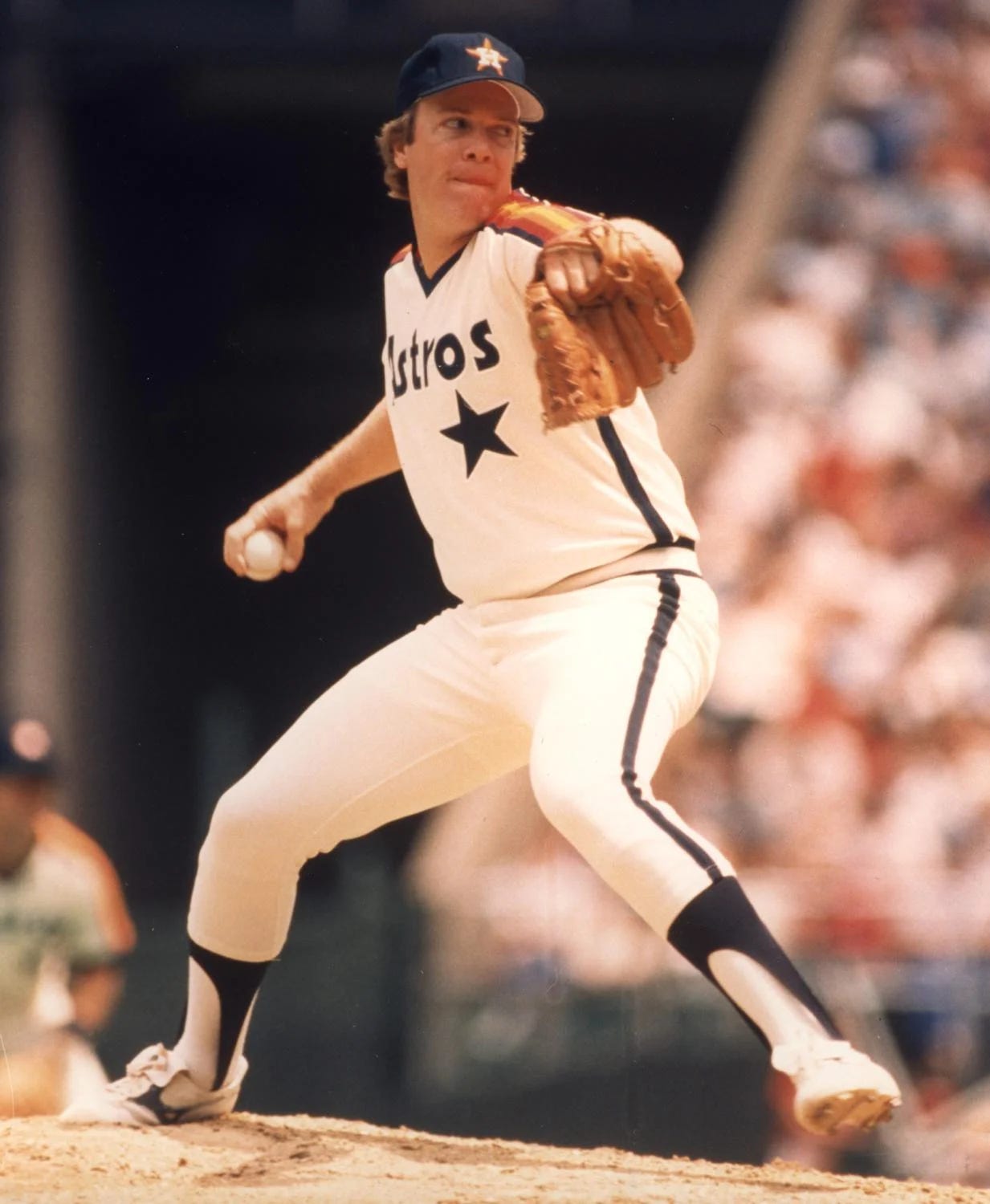 Mike Scott delivering an entirely legitimate pitch. Mike Scott delivering an entirely legitimate pitch.