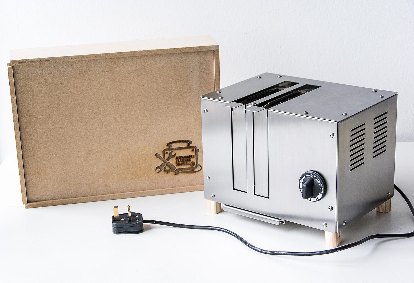 DIY Toaster Revolutionizes E-Waste
